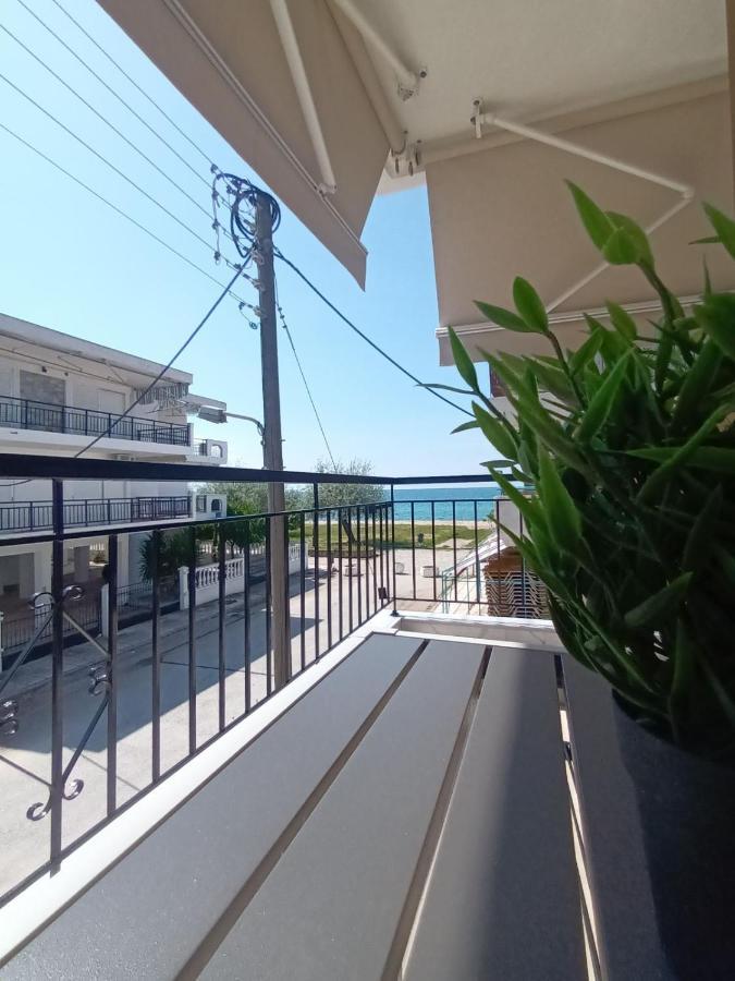 Antonis Apartment Paralia Dionisiou Exterior foto