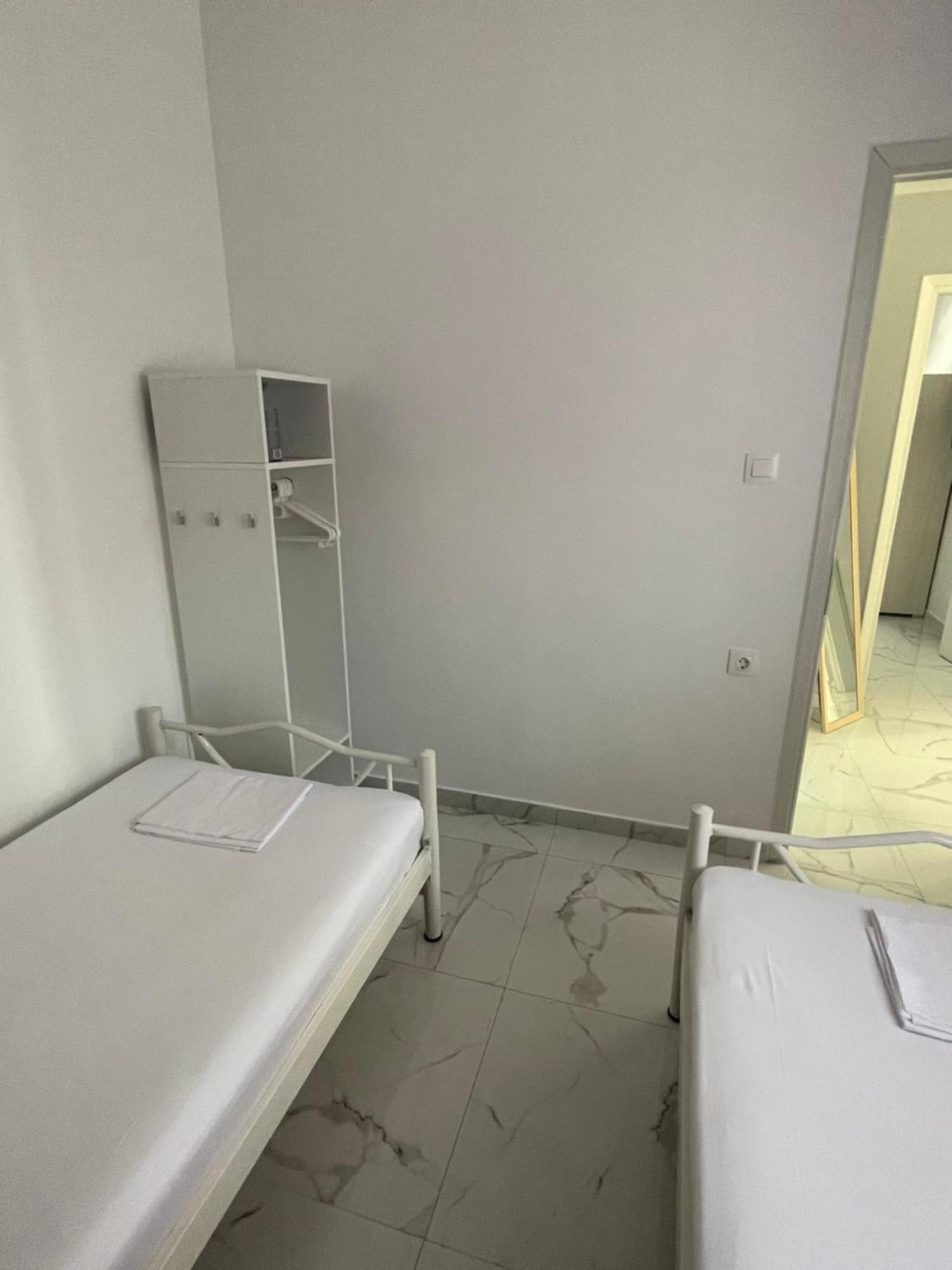 Antonis Apartment Paralia Dionisiou Habitación foto